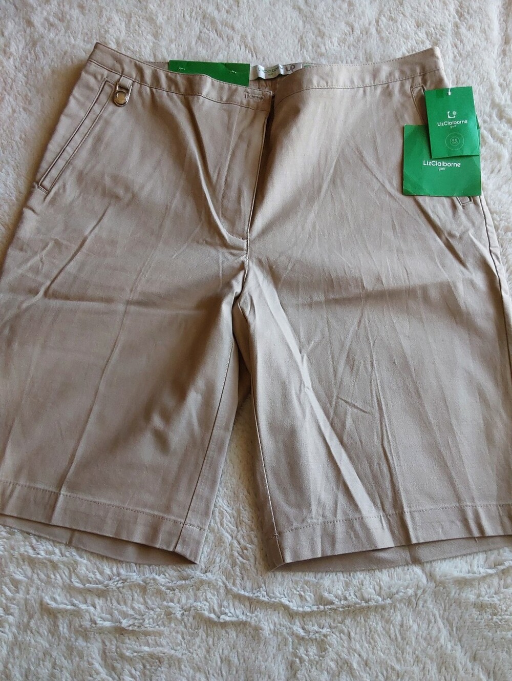 🌺 NWT Liz Claiborne Tan "Jackie" Golf Shorts with Waist Ring Detail